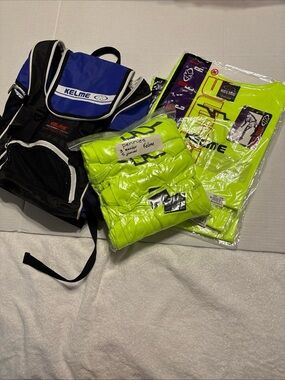 Kelme Coach Kit Youth Soccer Futbol Practice Vests + Gear Backpack World Cup